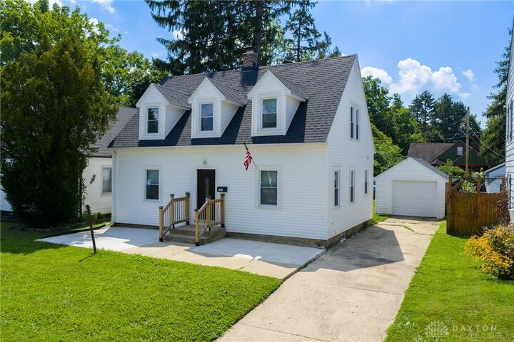 Property Photo: 231 W Parkwood Avenue OH 45506