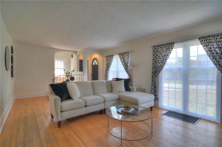 Property Photo:  328 S Westlawn Avenue  IL 62522 