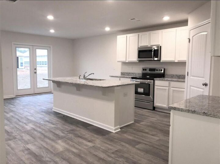 Property Photo:  6724 Sarah Ann Way  FL 32567 