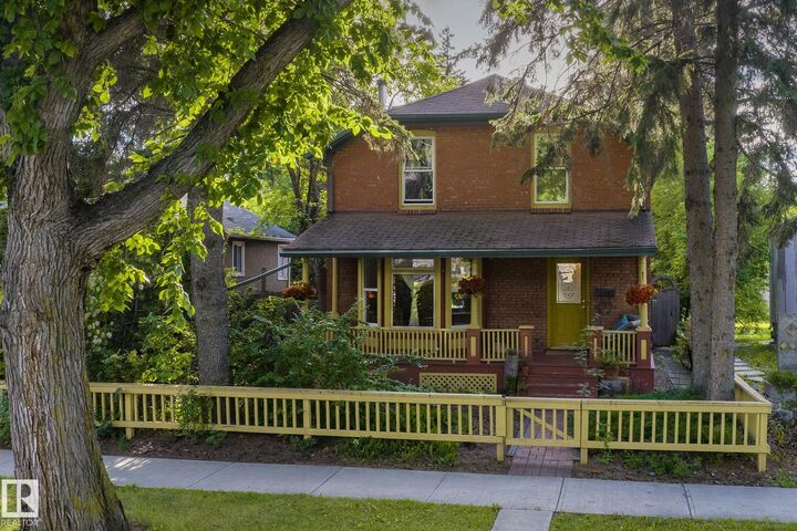 7024 105A Street NW  Edmonton AB T6H 2R5 photo