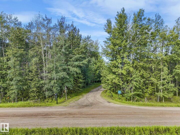 Property Photo: 452068A Rge Road 275 AB T0C 0V0