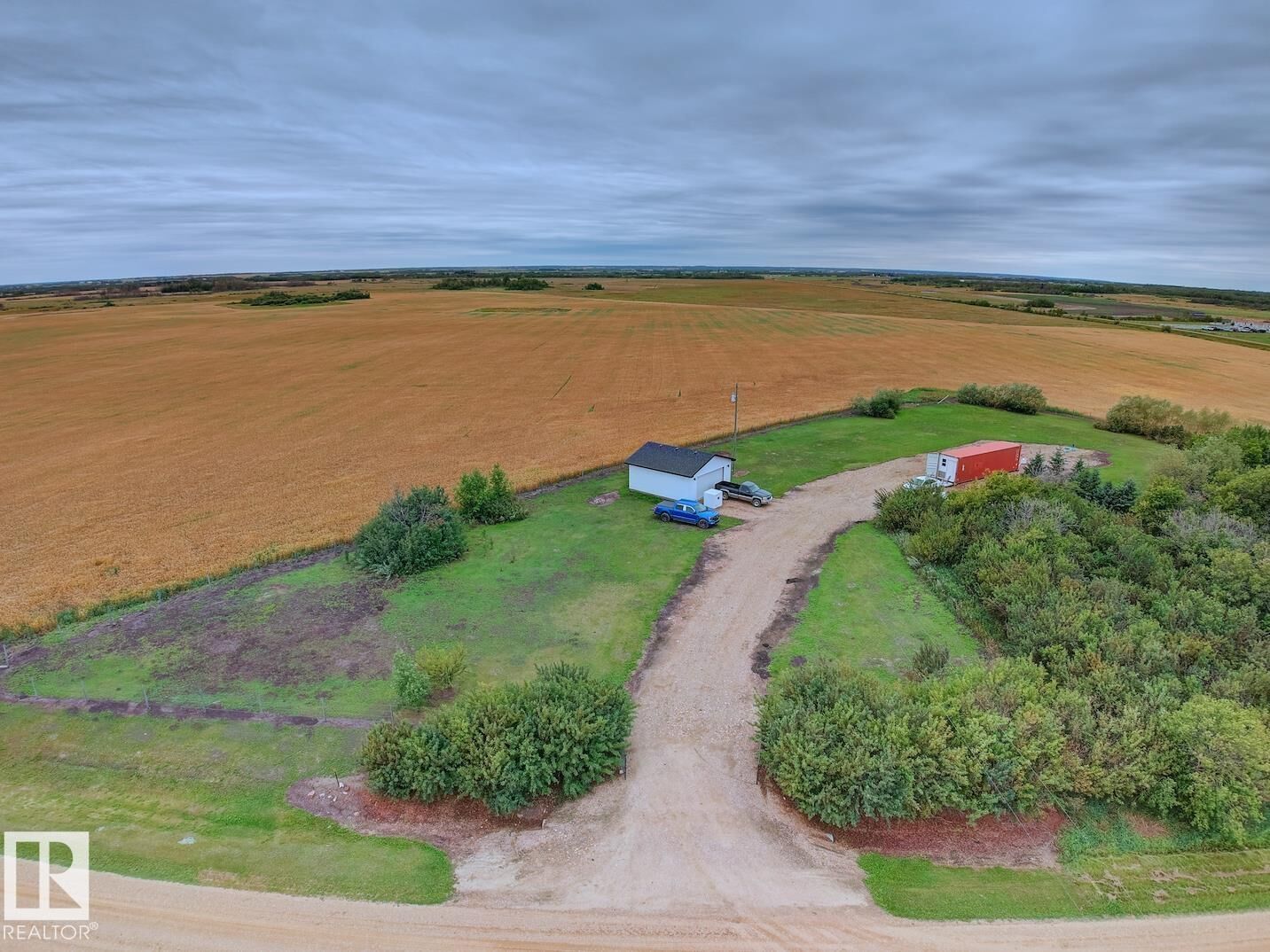Property Photo:  541072 Rr182  AB T0B 2R0 