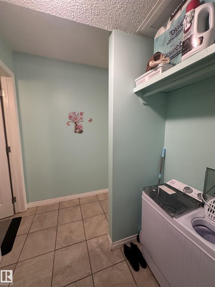 Property Photo:  10640 111 Street NW 6  AB T5H 3E9 