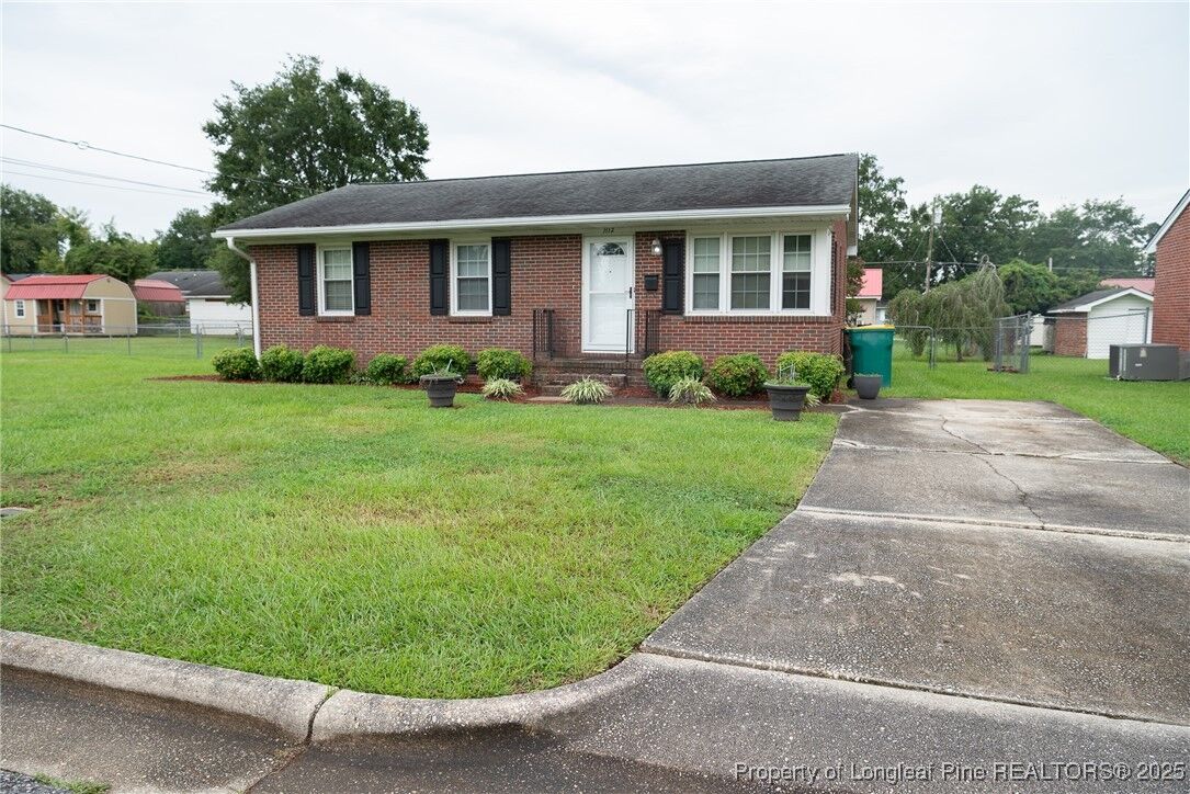Property Photo: 1112 E 10th Street NC 28358