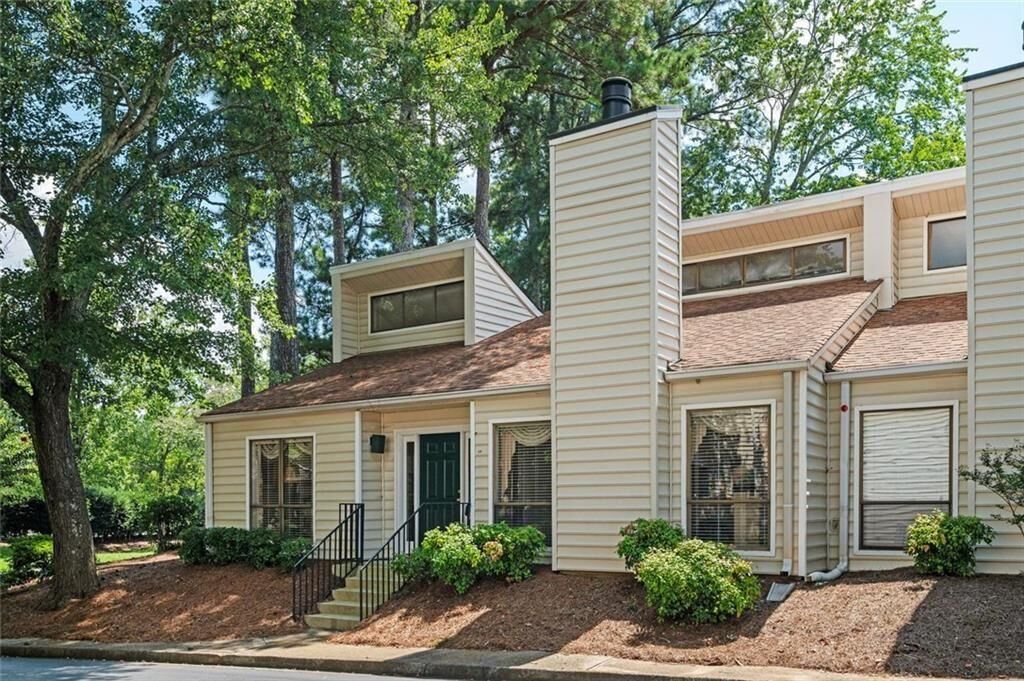 Property Photo:  683 Serramonte Drive  GA 30068