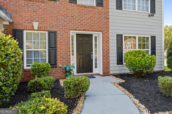 Property Photo: 6115 Riveroak Terrace GA 30349