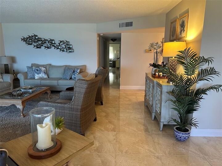 Property Photo: 5100 N Ocean Blvd 1111 FL 33308