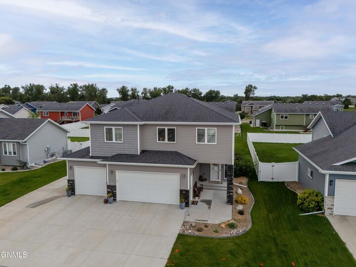3842 Leighton Drive  Bismarck ND 58504 photo