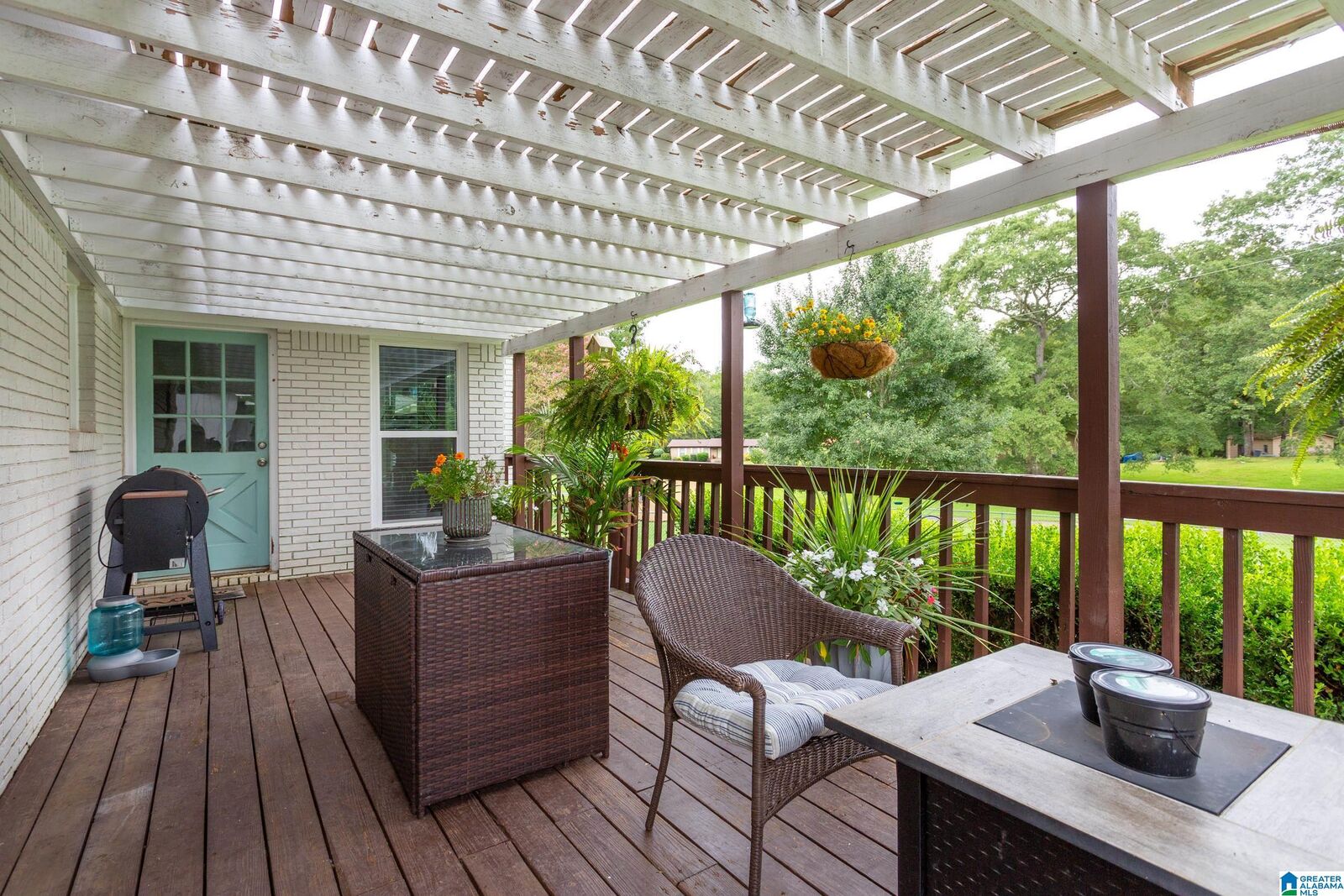 Property Photo: 220 Hazelwood Drive AL 35125