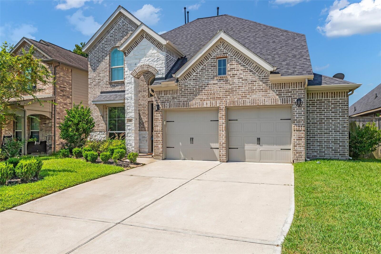 Property Photo:  126 Capriccio Lane  TX 77316 