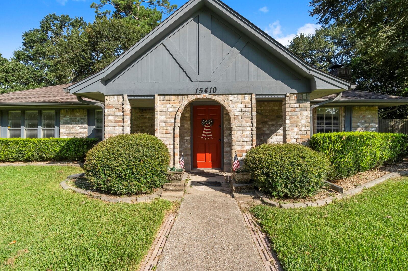 Property Photo: 15410 Cardinal Trail TX 77302
