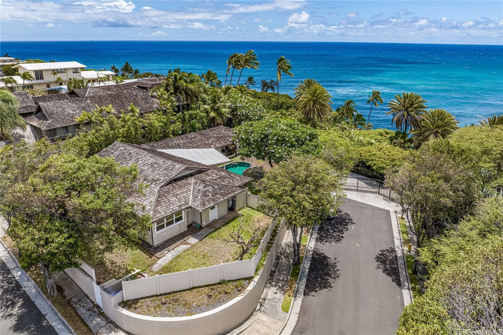 Property Photo: 4105 Papu Circle HI 96816