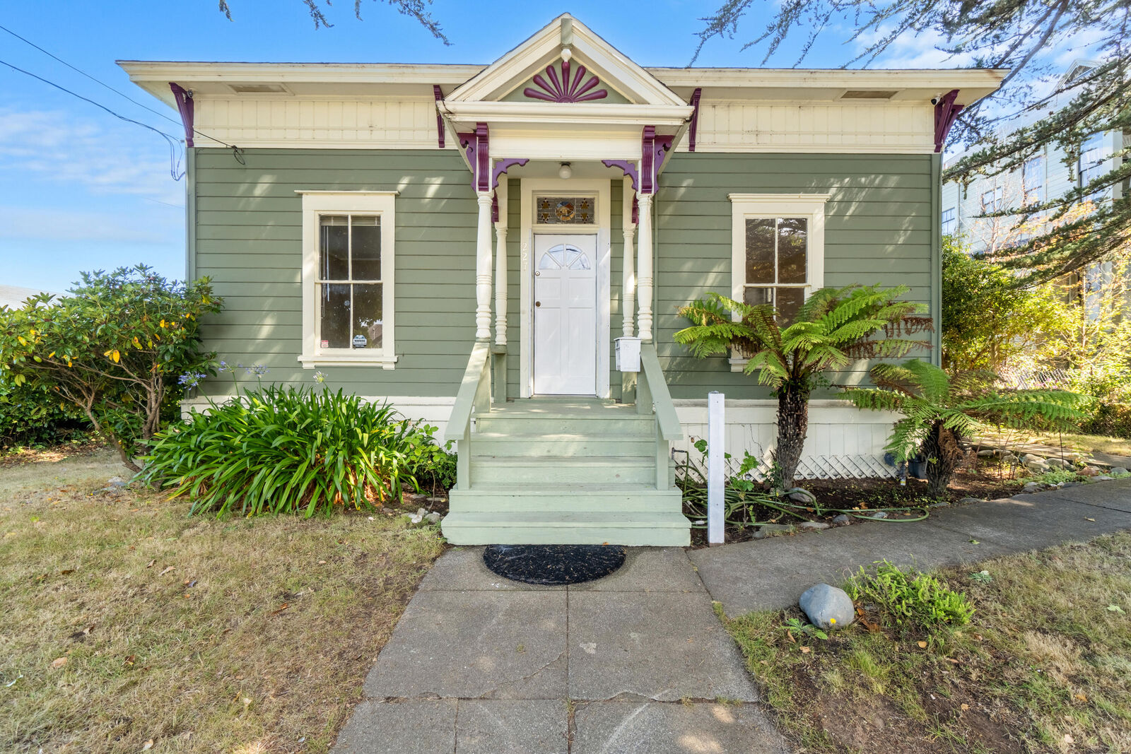 Property Photo:  227 Clark Street  CA 95501 