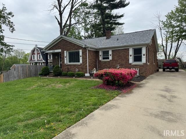 Property Photo:  2908 W Indiana Street  IN 47712 