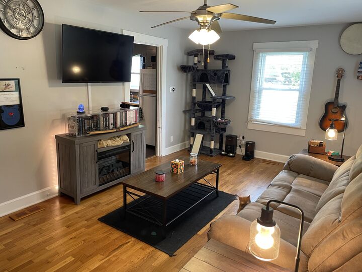 Property Photo: 212 Payne Street KY 40601