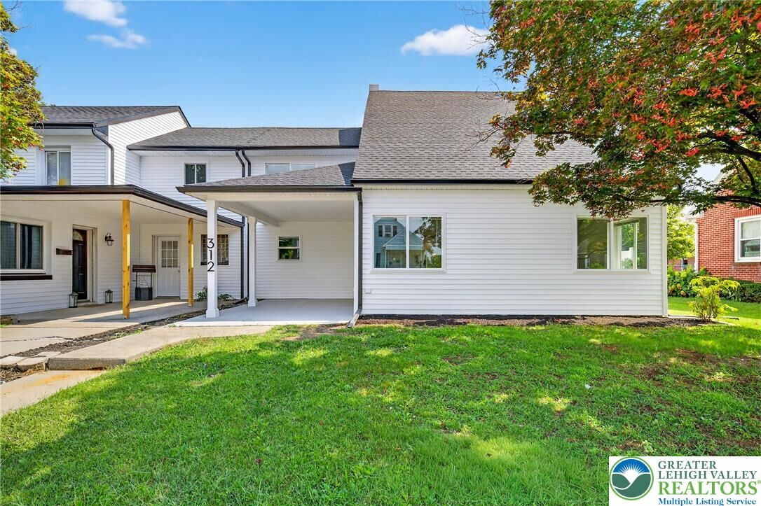 Property Photo:  312 E Washington Street  PA 19522 