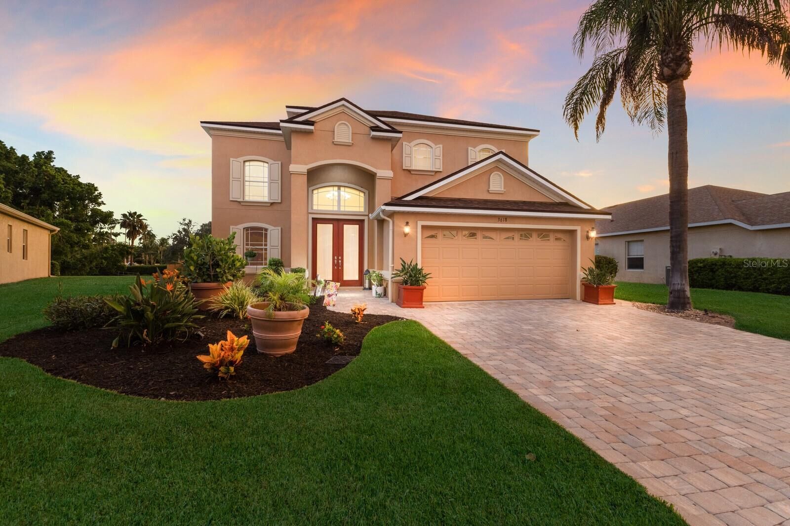 Property Photo:  3618 Summerwind Circle  FL 34209 