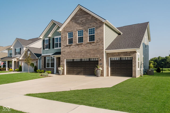 Property Photo:  6944 Oakcrest Drive  IN 46055 