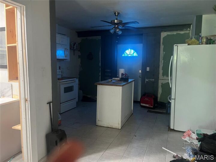 Property Photo: 1433 E Obear Avenue MO 63107
