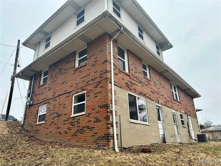 Property Photo:  30 W Marietta Place  IL 62002 