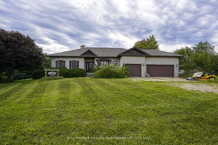 Property Photo:  2473 County Rd 1625 East  IL 61421 