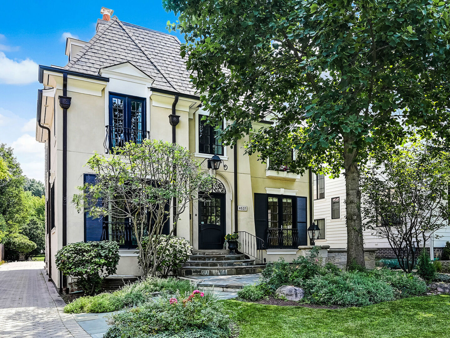 Property Photo:  4537 Clausen Avenue  IL 60558