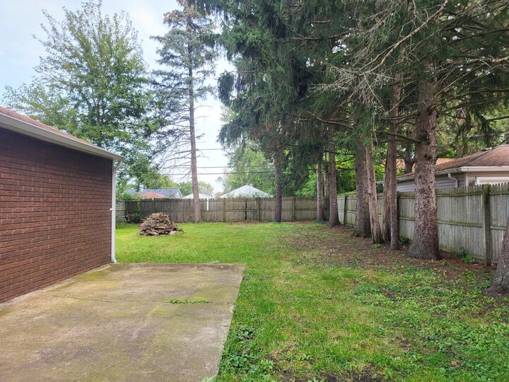 Property Photo:  3811 N Park Street  IL 60559 