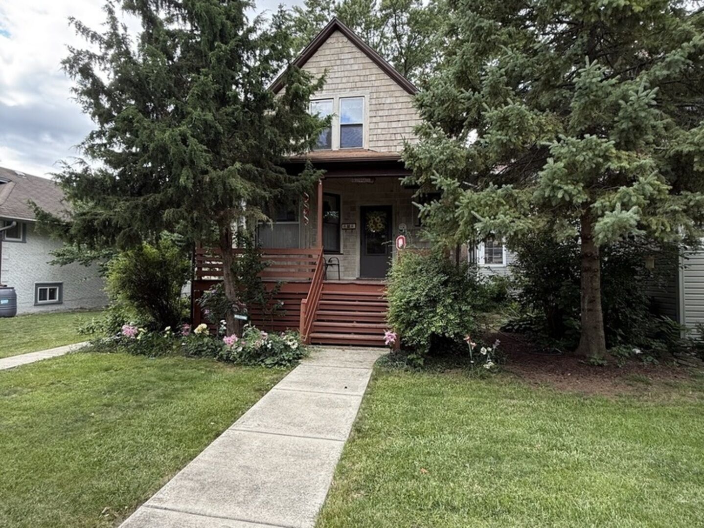 Property Photo: 819 Mapleton Avenue IL 60302