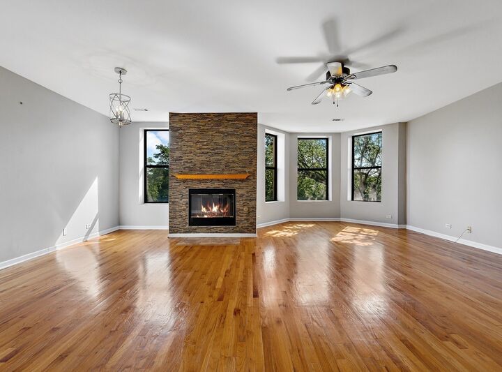 Property Photo:  4144 S King Drive 11M  IL 60653 