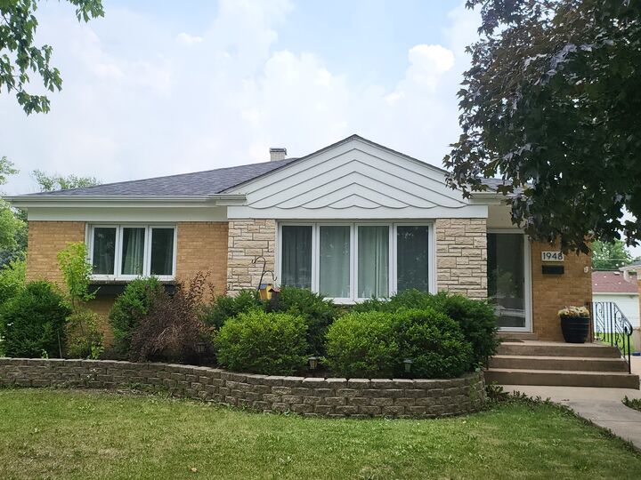 1948 Boeger Avenue  Westchester IL 60154 photo