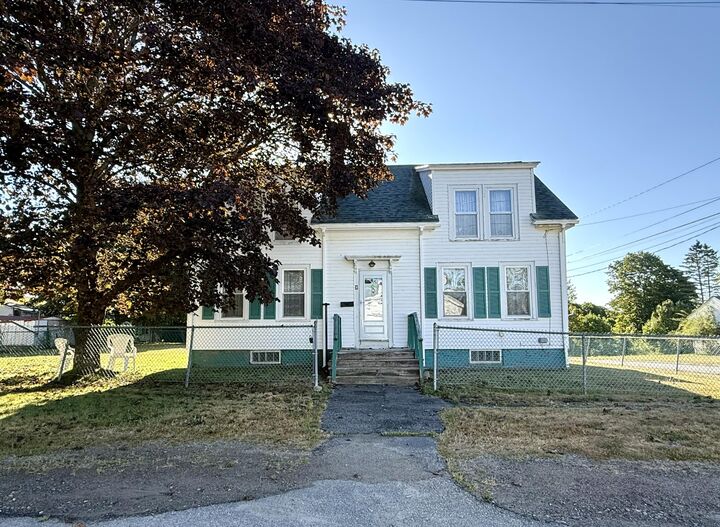 Property Photo: 7 Broadway Street ME 04631