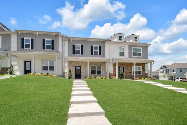 Property Photo: 348 Canonbury Dr TN 37087
