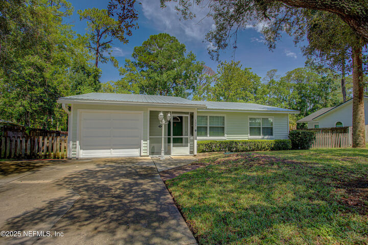 Property Photo:  137 Segovia Road  FL 32086 