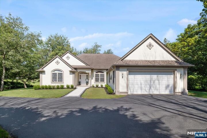 4499 Rudetown Road  Hamburg NJ 07419 photo