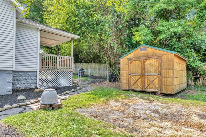 Property Photo: 870 Sail Drive OH 44319