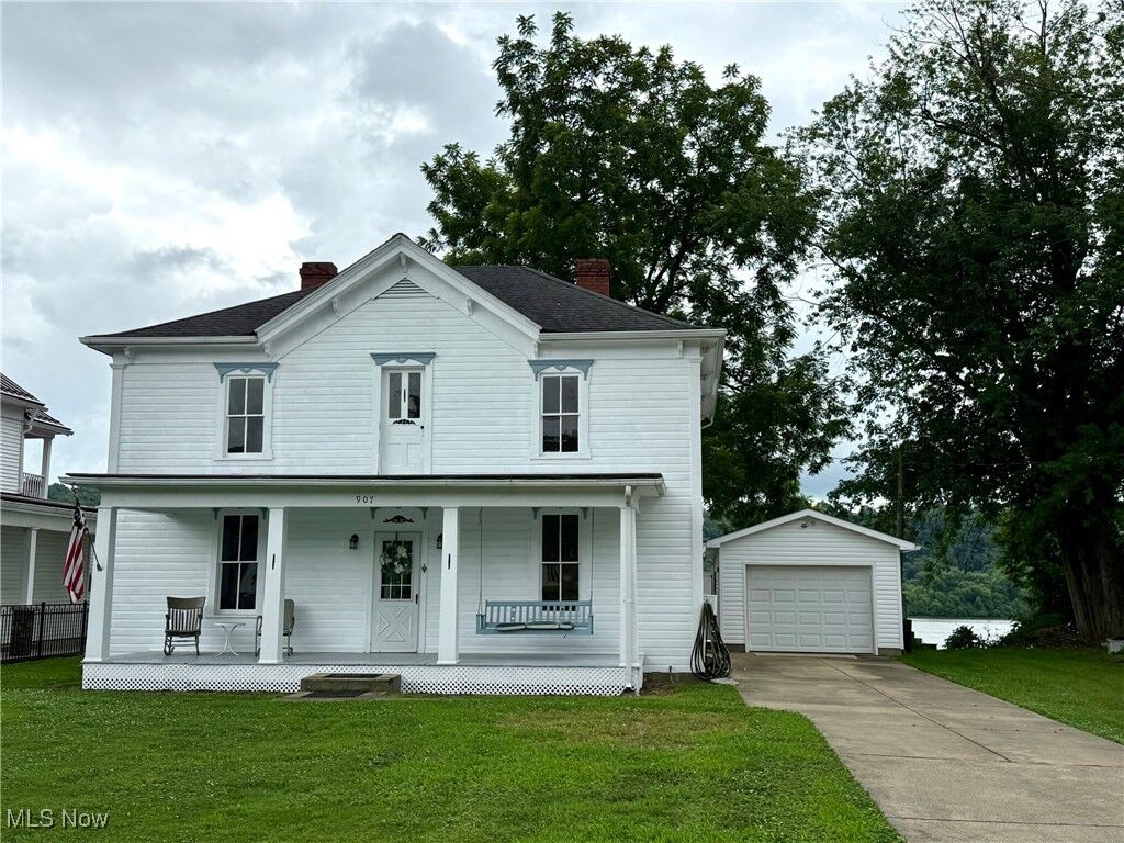 Property Photo:  907 Park Avenue  OH 45767 