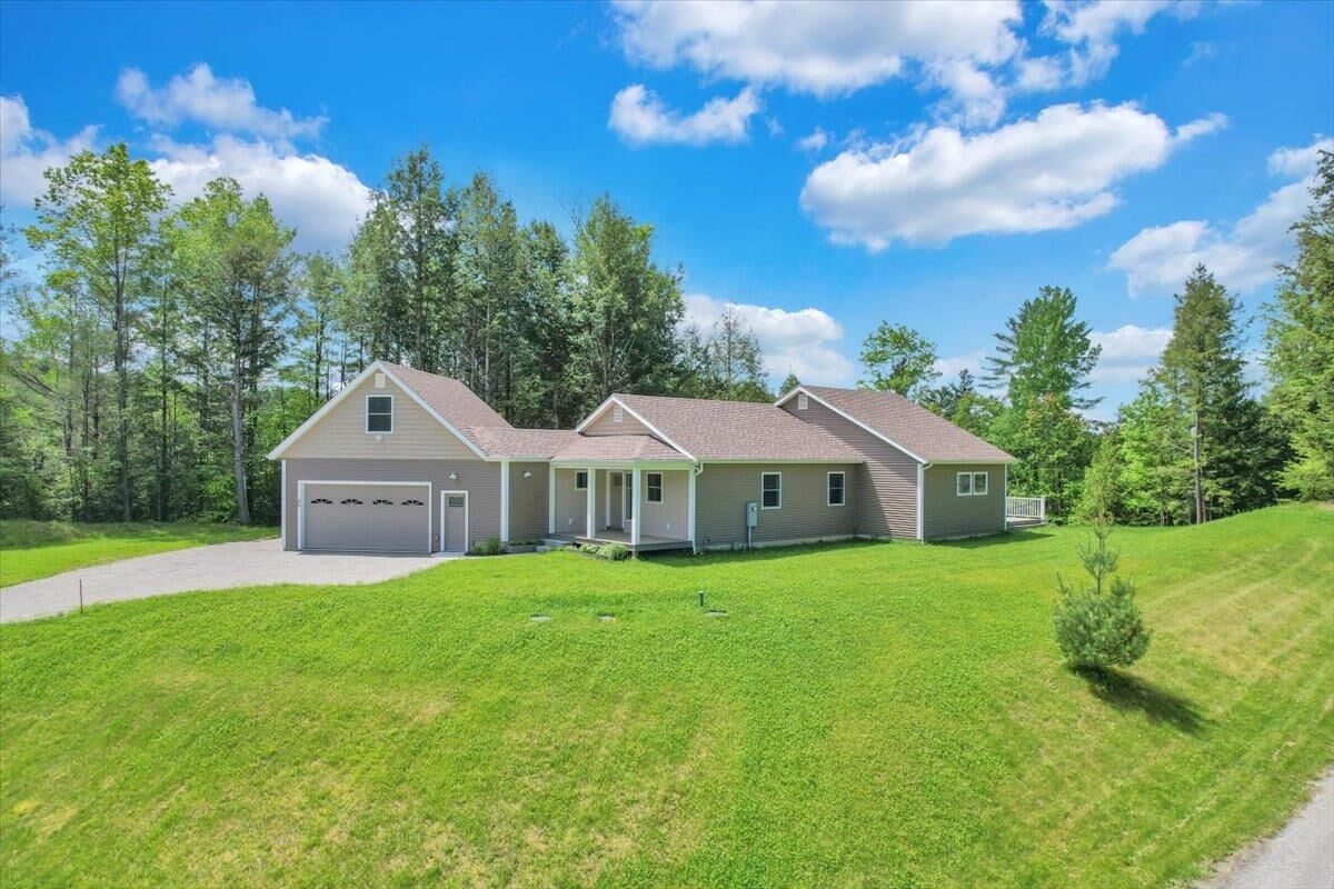 Property Photo:  49 Hemlock Circle  VT 05465 