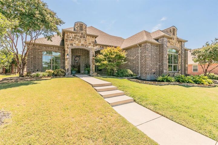 7405 Eagle Ridge Circle  Fort Worth TX 76179 photo
