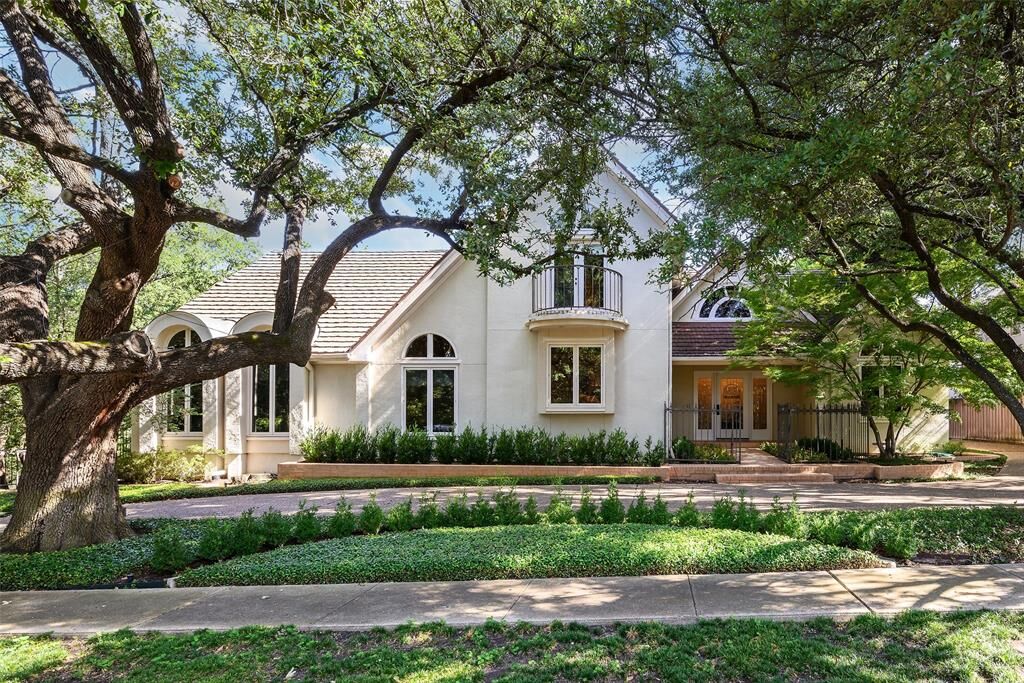 Property Photo:  3918 Normandy Avenue  TX 75205 