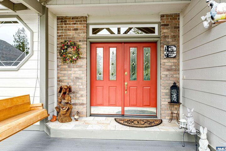 Property Photo:  105 14th Court  WA 98382 