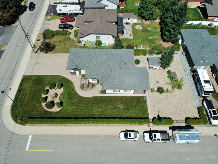 Property Photo: 1001 Shuswap Avenue BC V0E 2V1