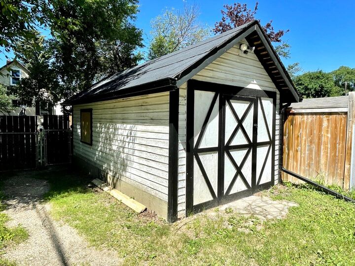 Photo de la propriété: 5517 47A Avenue AB T4N 3R4