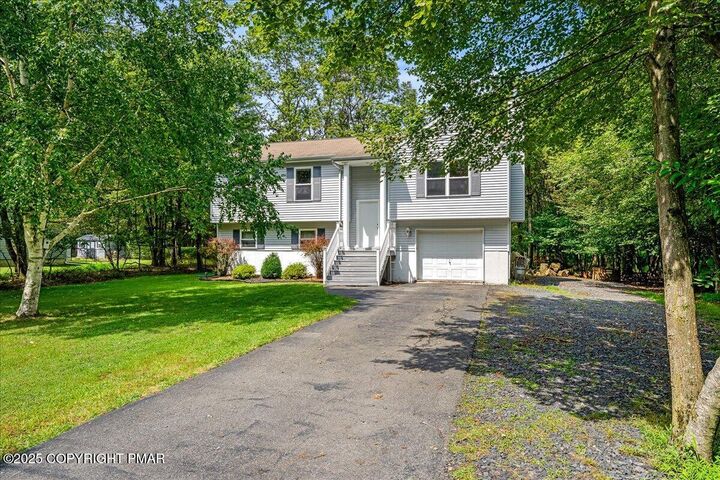 Property Photo:  275 Petrarch Trail  PA 18210 