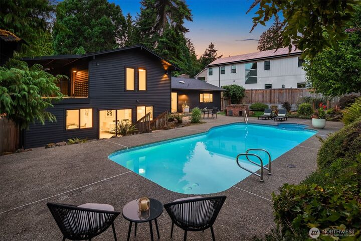 Property Photo:  21000  Marine View Drive SW  WA 98166 