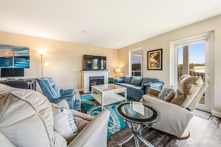 Property Photo: 1600 W Ocean Avenue W 1019 WA 98595