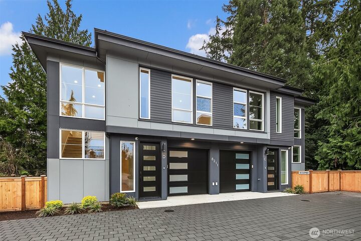 Property Photo:  8211 NE 124th Street D  WA 98034 