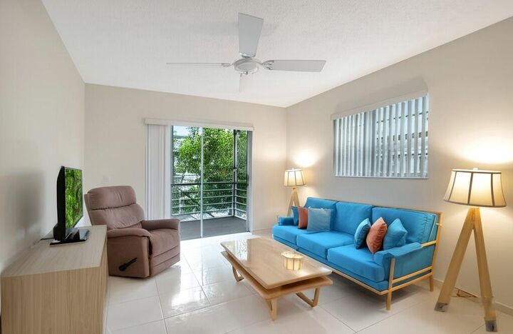 950 Flanders T  Delray Beach FL 33484 photo