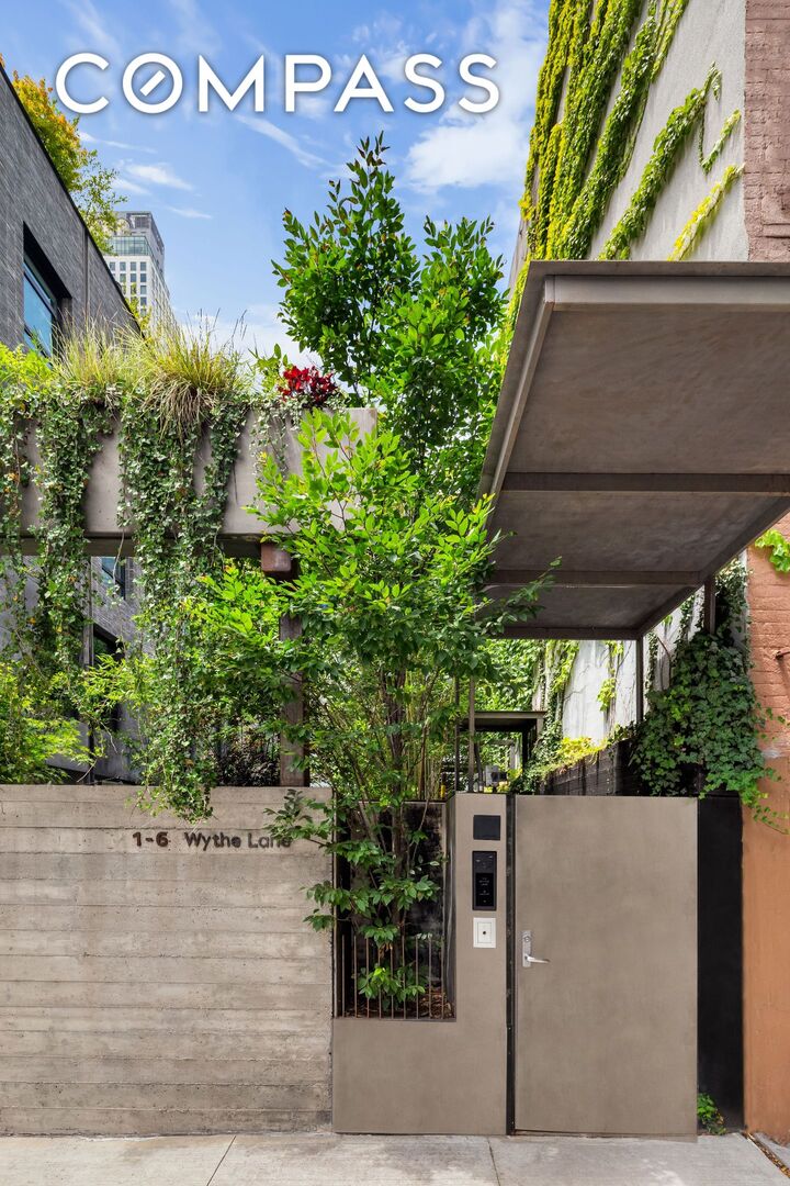 Property Photo:  3 Wythe Lane  NY 11249 