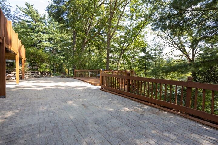 Property Photo:  6 Pine Lane  RI 02919 