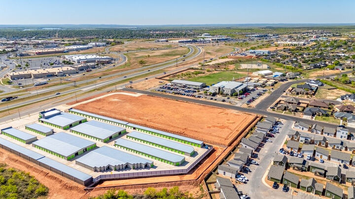 Property Photo: 4780 Houston Harte Expwy TX 76904